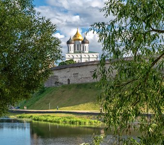 Псковский Кром (Псковский кремль)