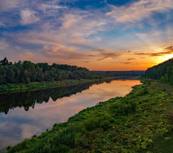 Закат на Волге
