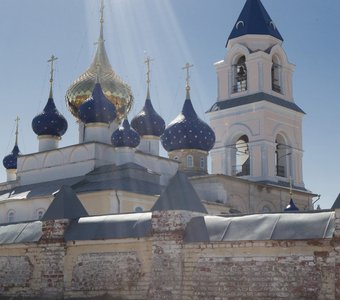 В солнечных лучах