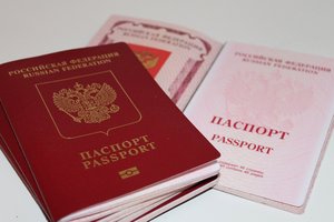 У россиян массово отбирают загранпаспорта с ошибками. Вот что советуют в МИДе