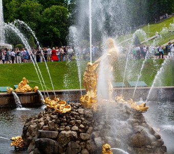 Петергофские фонтаны