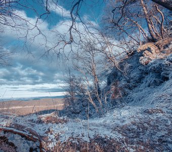 Под облаками