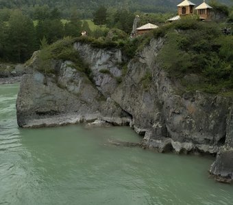 Горная церковь на скале