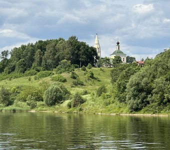 Тутаев в зеленых тонах