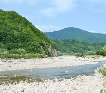 В долине реки Аше