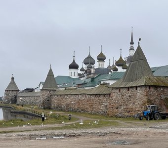 Монастырь на Соловецких островах