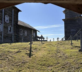 Время за калиткой