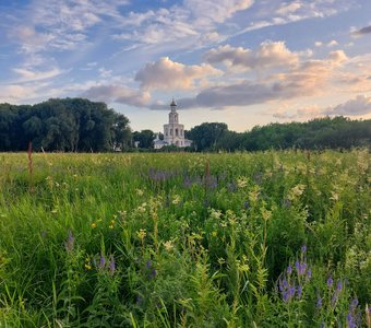 Между небом и землёй