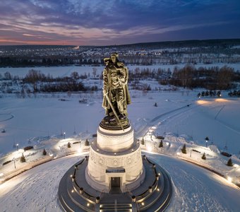 Мемориал воину-освободителю (Кемерово)
