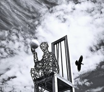 Пока ты сидишь думаешь, кто то клюет  твою плоть и уносит тебя. Не думай - действуй.