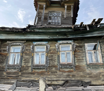 Дом с мезонином