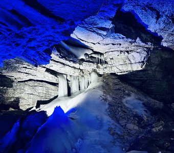 Кургурская ледяная пещера. Пермский край