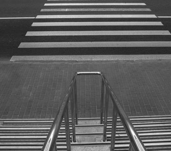 "Полосатая дорога и велосипедист"