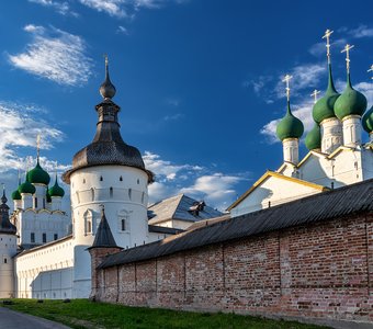 Ростовский кремль летним вечером