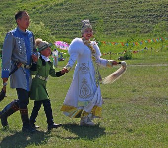 На традиционном Якутском празднике Ысыах