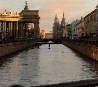 У Банковского моста