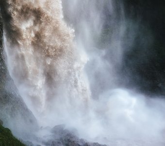 Вода с чёрной горы