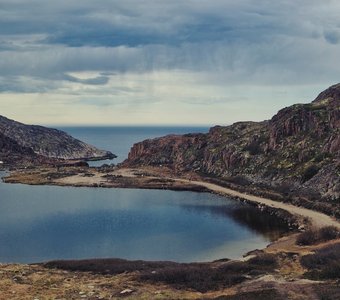 Батарейское озеро и Баренцево море.