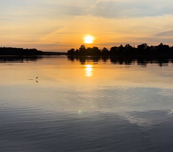 Волга. Закат.Рыбка