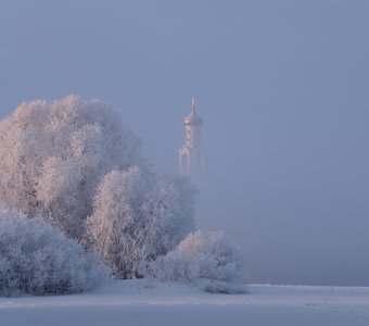 Белоснежное