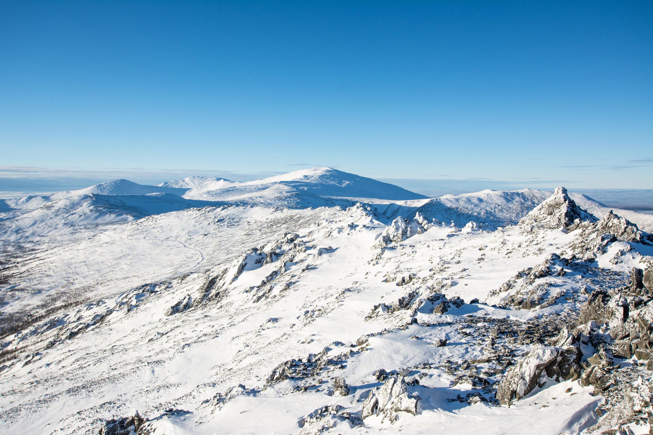 Белая «Шапка« Свердловской Области - гора Конжаковский Камень в январе