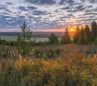 Восход осеннего солнца