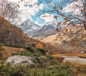 Осень в ущелье Мырды