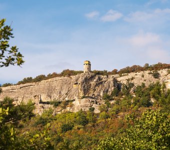 Вид на Пещерный монастырь «Шулдан». Балаклавский район Севастополя. 17.09.2025 г.