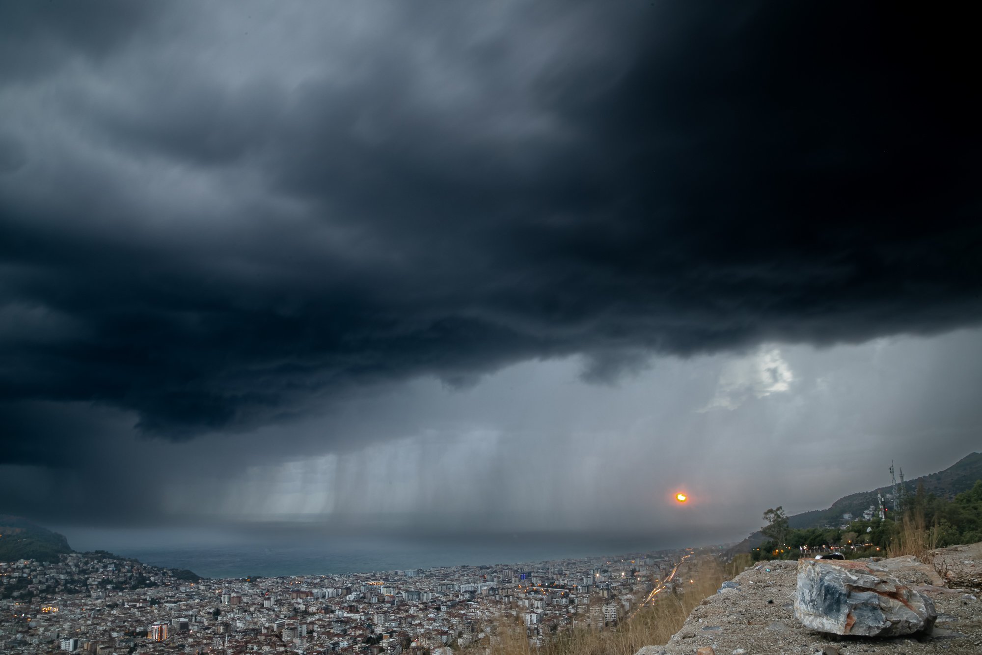 Тьма Средиземного моря