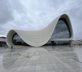 Center Gydar Aliev Azerbajan Baku