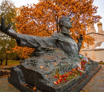 130 лет Есенину