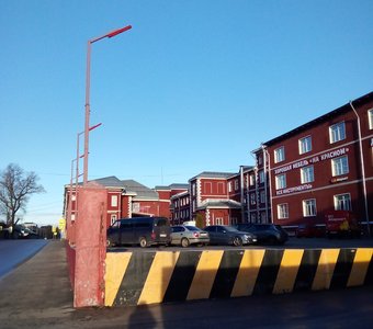 У Фабрики на Красном в Серпухове