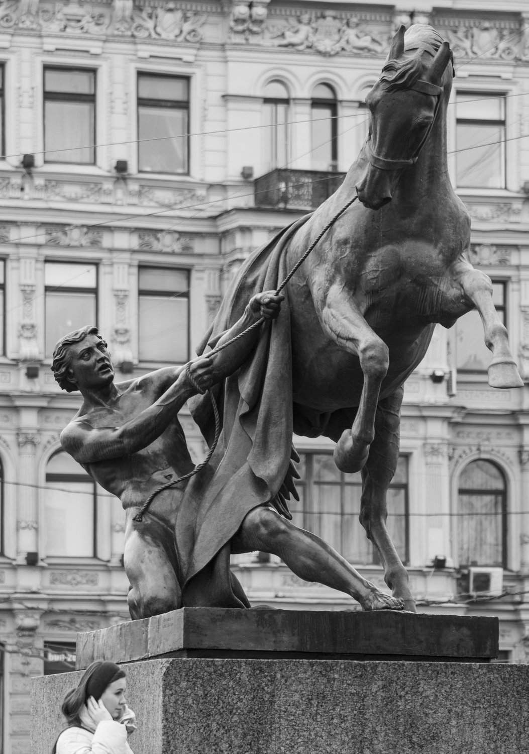 Один из способов остановить коня