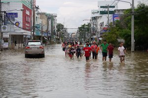 Наводнение в Таиланде: сотни туристов эвакуированы из отелей