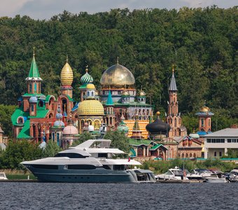 Город из восточных сказок