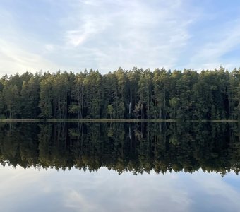 Голубое озеро