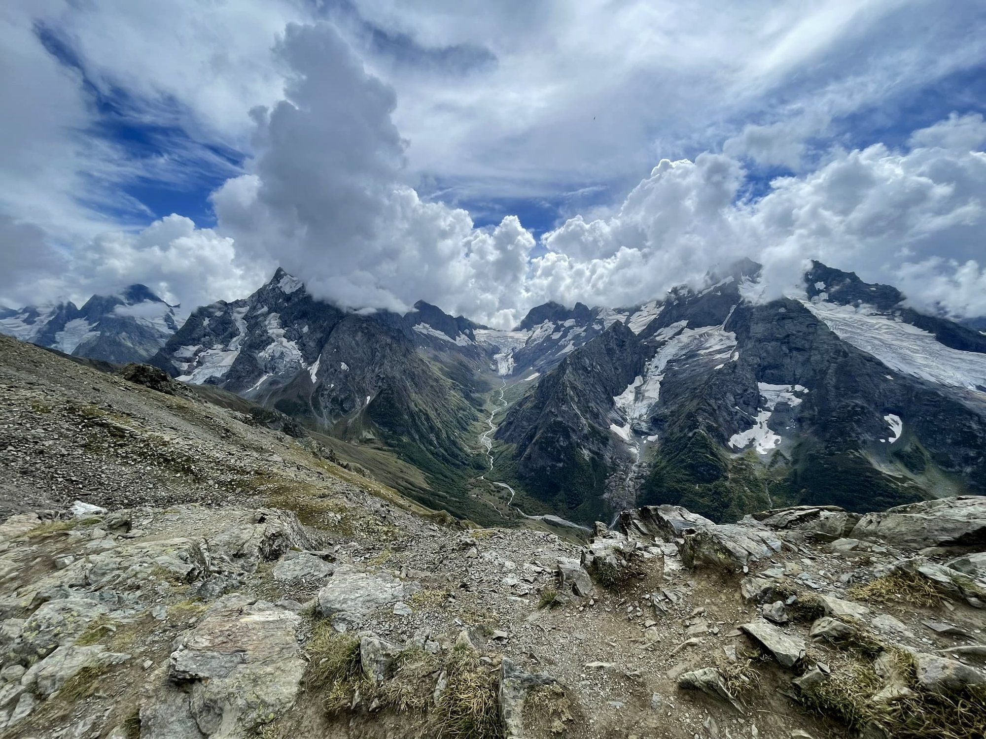 Домбай в облаках