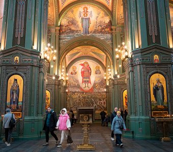 Интерьер главного храма Вооружённых сил Российской Федерации