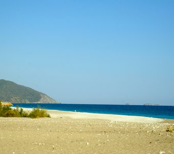 Пляж Чиралы