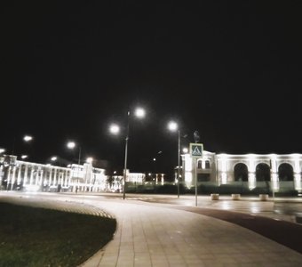 Вечер на Круглой площади Серпухова