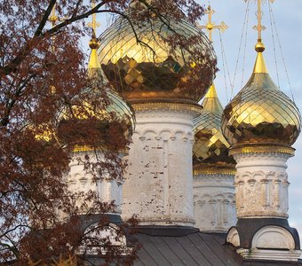 "Осенний храм"