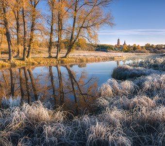 Зеркало осеннего утра