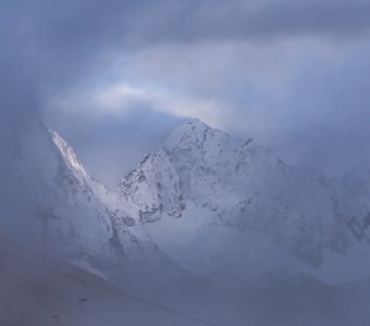 Сквозь туман к вершинам