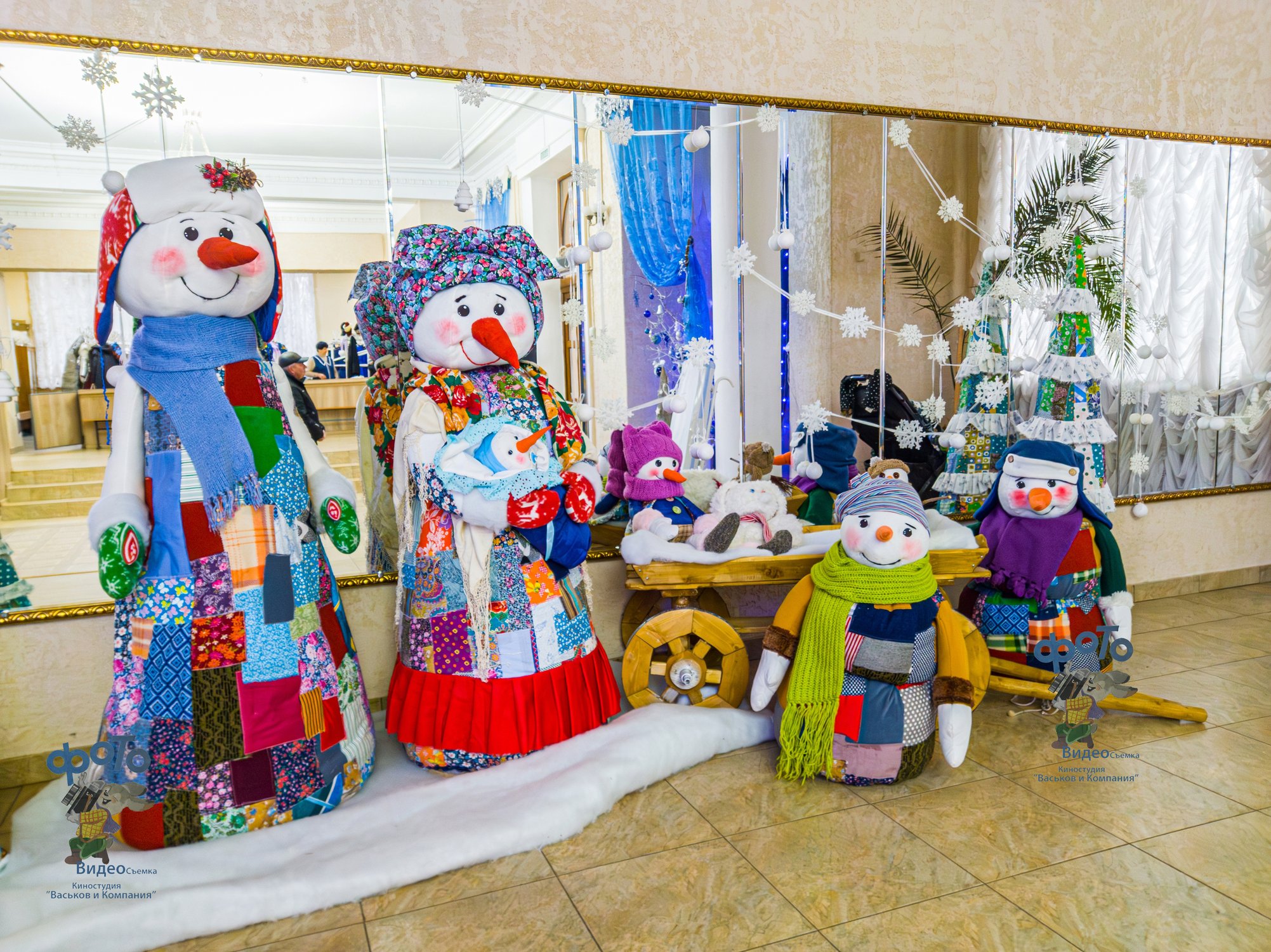 Новогодние украшения Дворца пионеров и школьников. город Курск