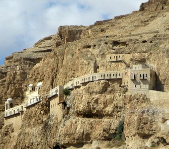 Монастырь Искушения, или монастырь Каранталь. Израиль