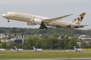 Авиарейсы между Сочи и Абу-Даби стали ежедневными