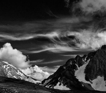 Где-то в горах