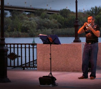 Вечерняя мелодия