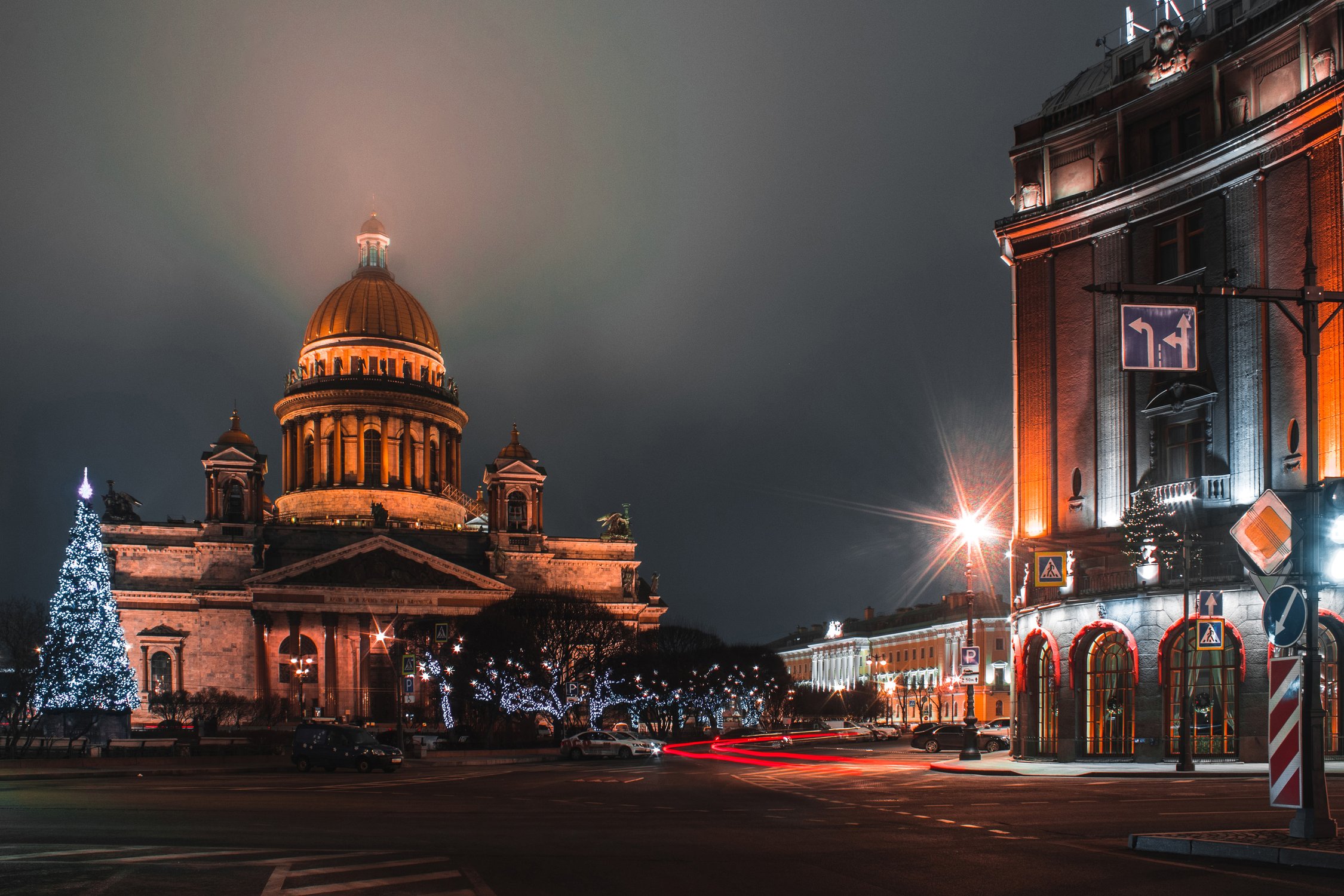 Вечер в Петербурге
