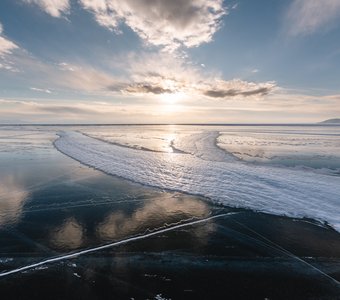 Вечер на озере Байкал